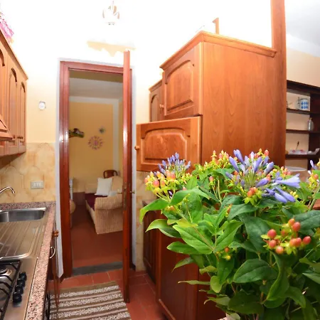 Vila San Leonardo Sleeps 6 Pool Wifi SantʼAndrea di Compito